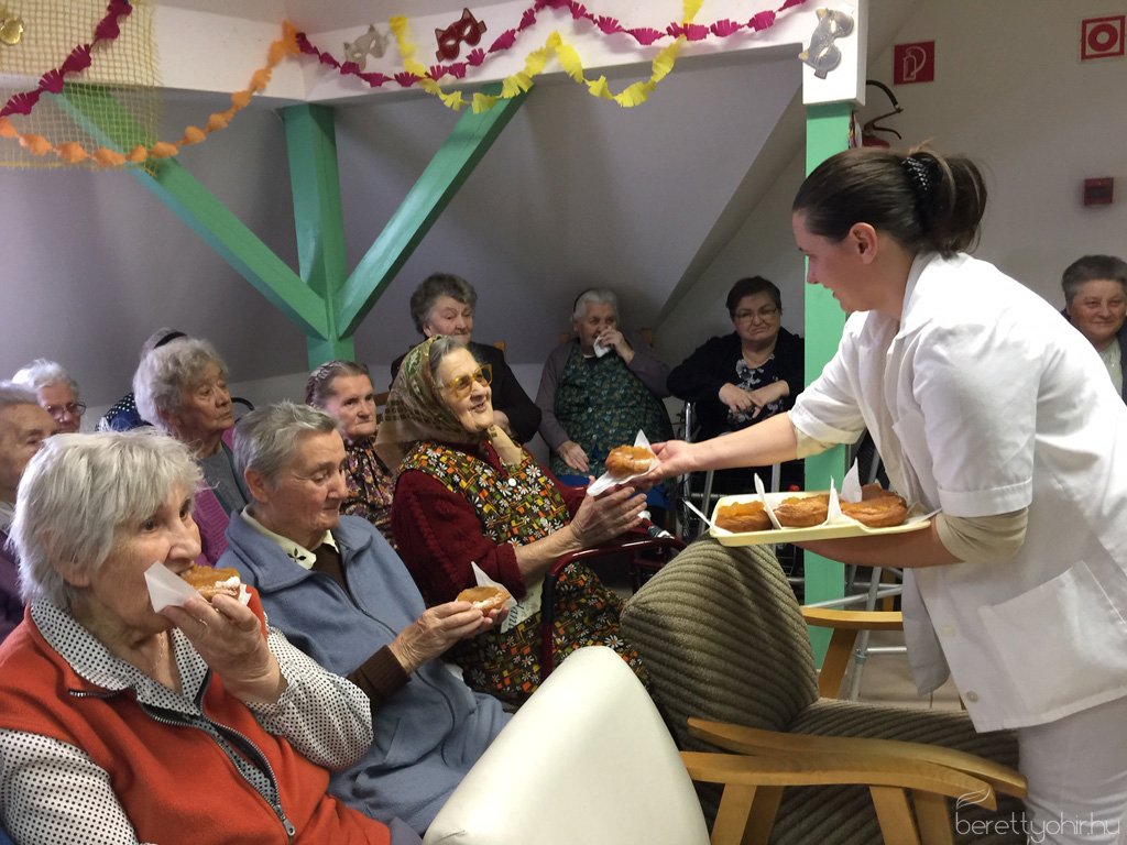 Farsang az idősotthonban 56